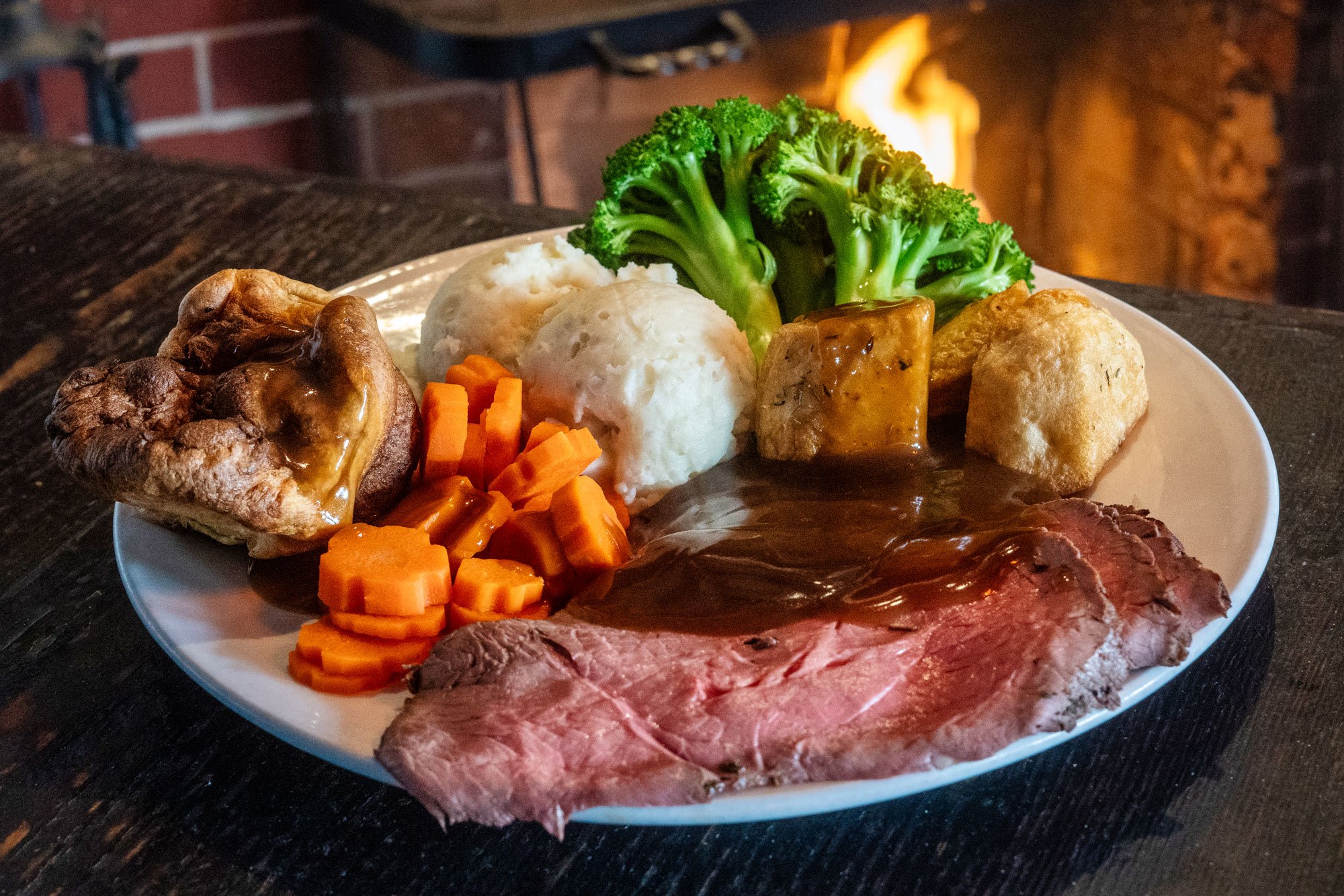 How to Read a British Pub Menu: Sunday Roasts, Pies, and Bar Ordering Secrets
