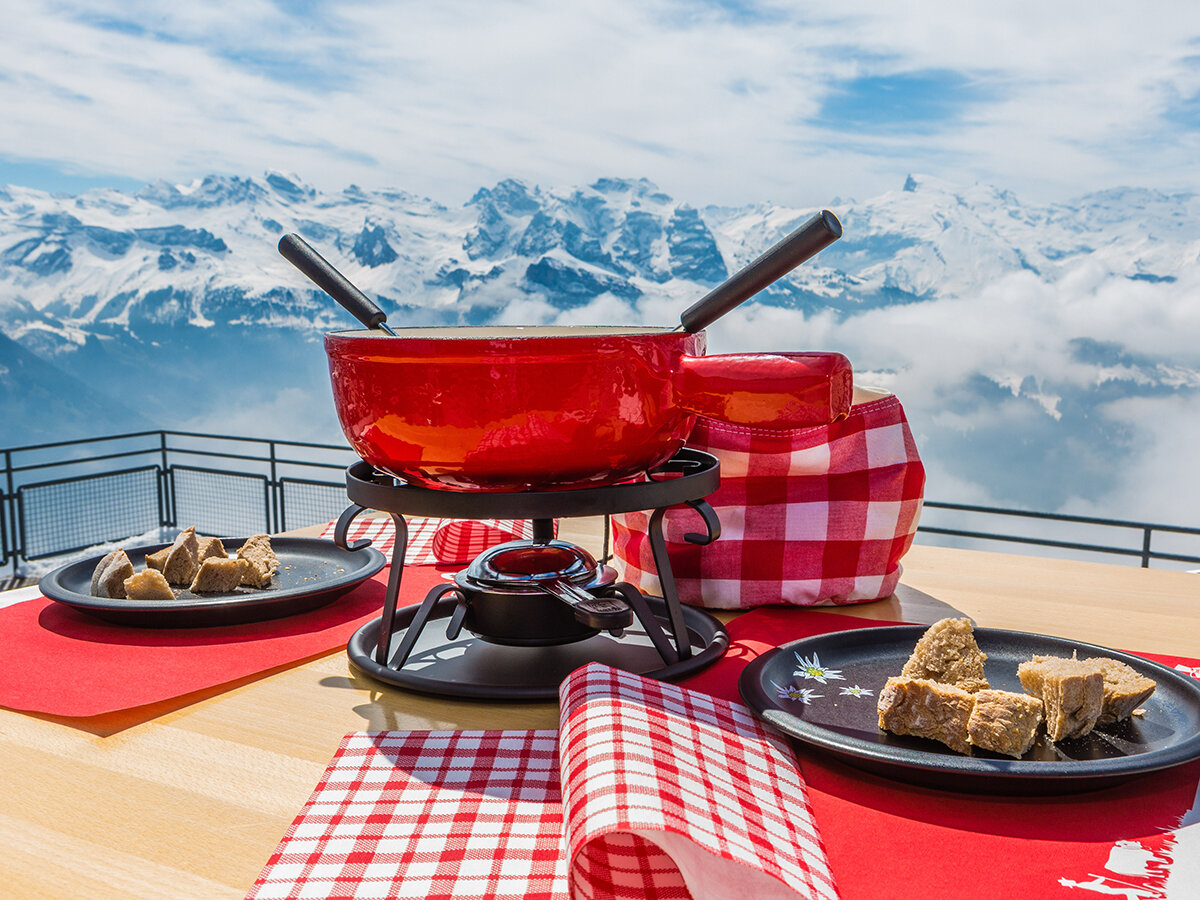 How to Read a Swiss Alpine Menu: Fondue Rules, Rösti Styles, and Chalet Secrets